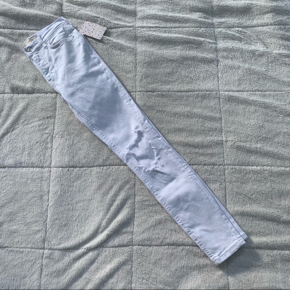 NWT Free People White Distressed Skinny Jeans